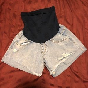 Maternity shorts